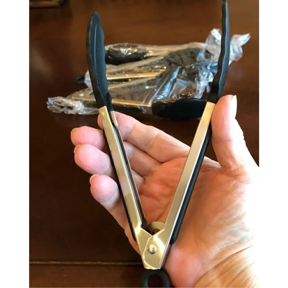 ECO QUALITY - NWT Set of 4 Stainless Steel Kitchen Tongs. 8” w/Silicone Tips
